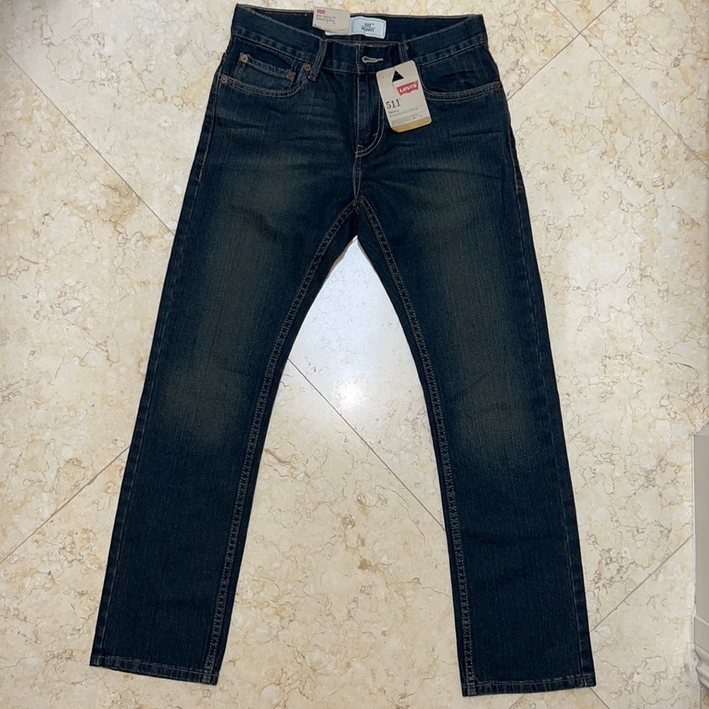 NWT LEVIS 411 SKINNY
